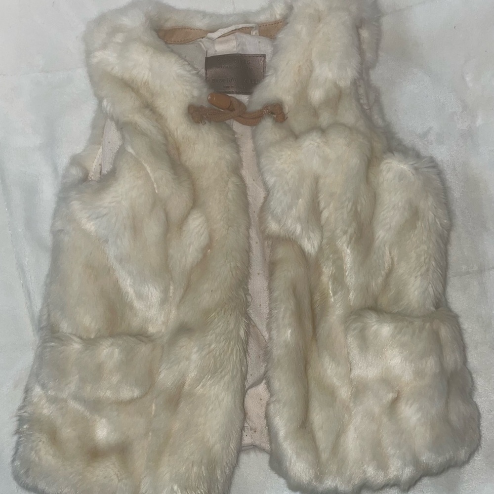 Zara Girls Faux Fur Vest size 5/6
